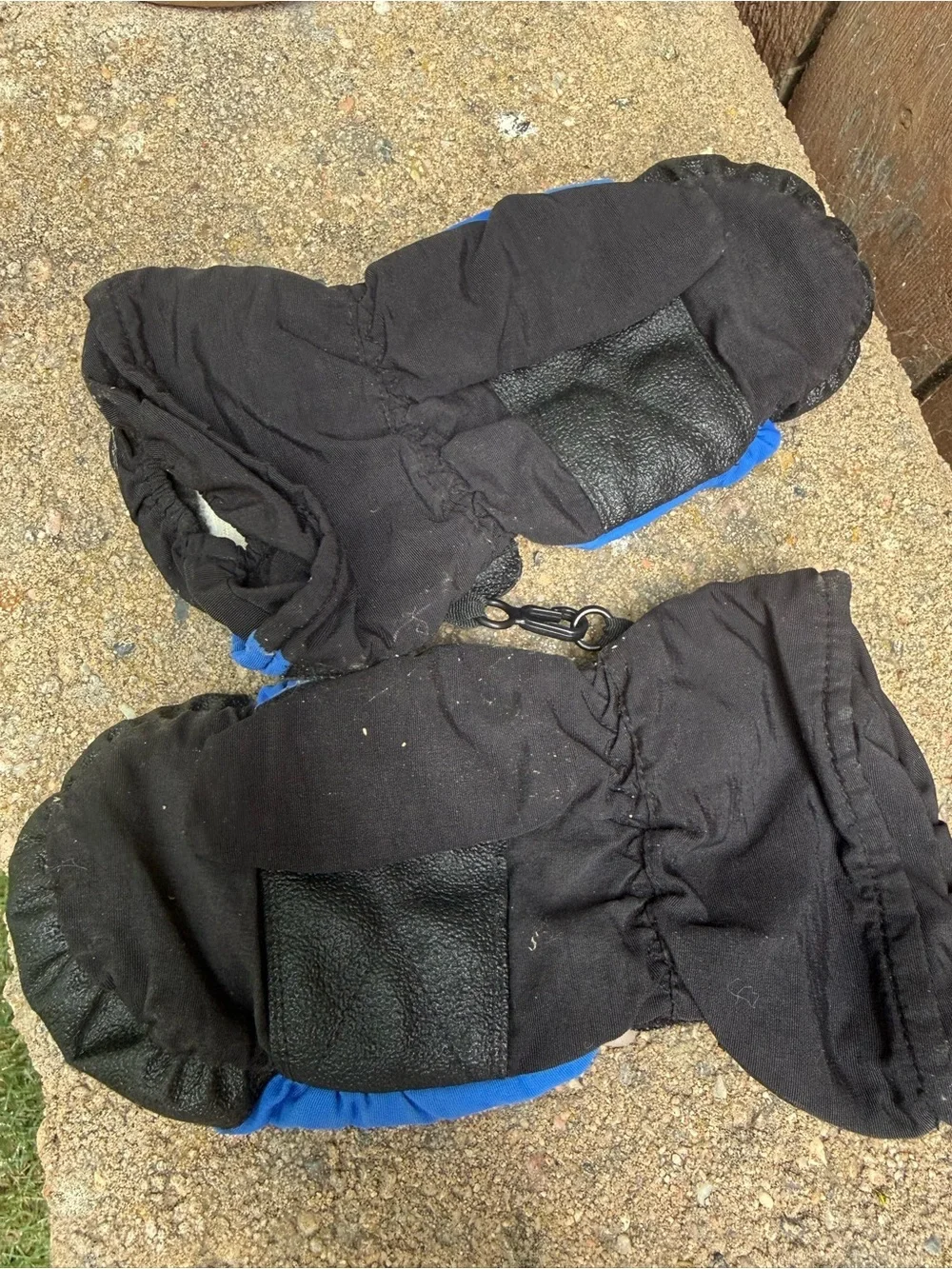 Blue Black Sports Ski Snow Mittens Gloves Size Youth